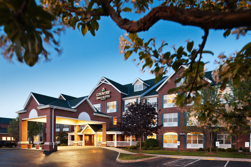 Country Inn & Suites By Radisson, Milwaukee West Brookfield , Wi מראה חיצוני תמונה